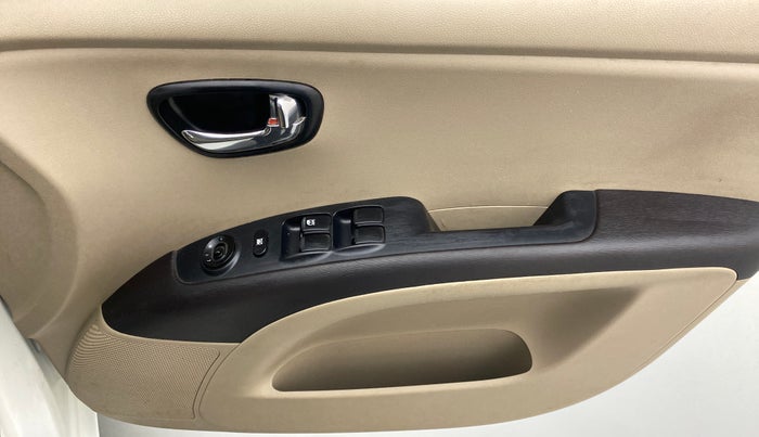 2011 Hyundai i10 MAGNA 1.2, Petrol, Manual, 84,641 km, Driver Side Door Panels Control