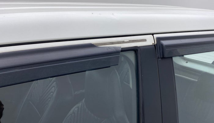 2019 Maruti New Wagon-R ZXI 1.2 AMT, Petrol, Automatic, 39,586 km, Front passenger door - Door visor damaged