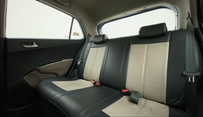 2015 Hyundai Grand i10 ASTA (O) 1.2 KAPPA VTVT, Petrol, Manual, 45,901 km, Right Side Rear Door Cabin