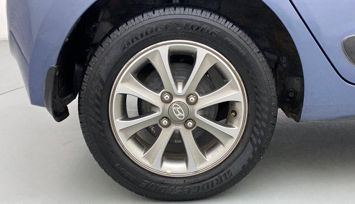 2015 Hyundai Grand i10 ASTA (O) 1.2 KAPPA VTVT, Petrol, Manual, 45,901 km, Right Rear Wheel