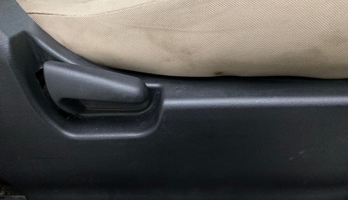 2018 Maruti Wagon R 1.0 VXI AMT, Petrol, Automatic, 49,091 km, Driver Side Adjustment Panel