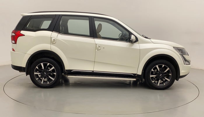 2018 Mahindra XUV500 W11 (O) AT, Diesel, Automatic, 98,855 km, Right Side View