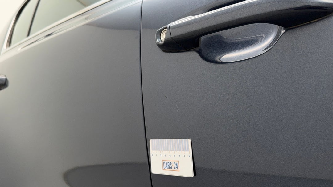 Doors Front RHS Scratch