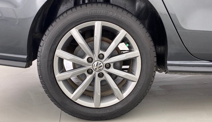 2019 Volkswagen Vento 1.2 TSI HIGHLINE PLUS AT, Petrol, Automatic, 84,025 km, Right Rear Wheel