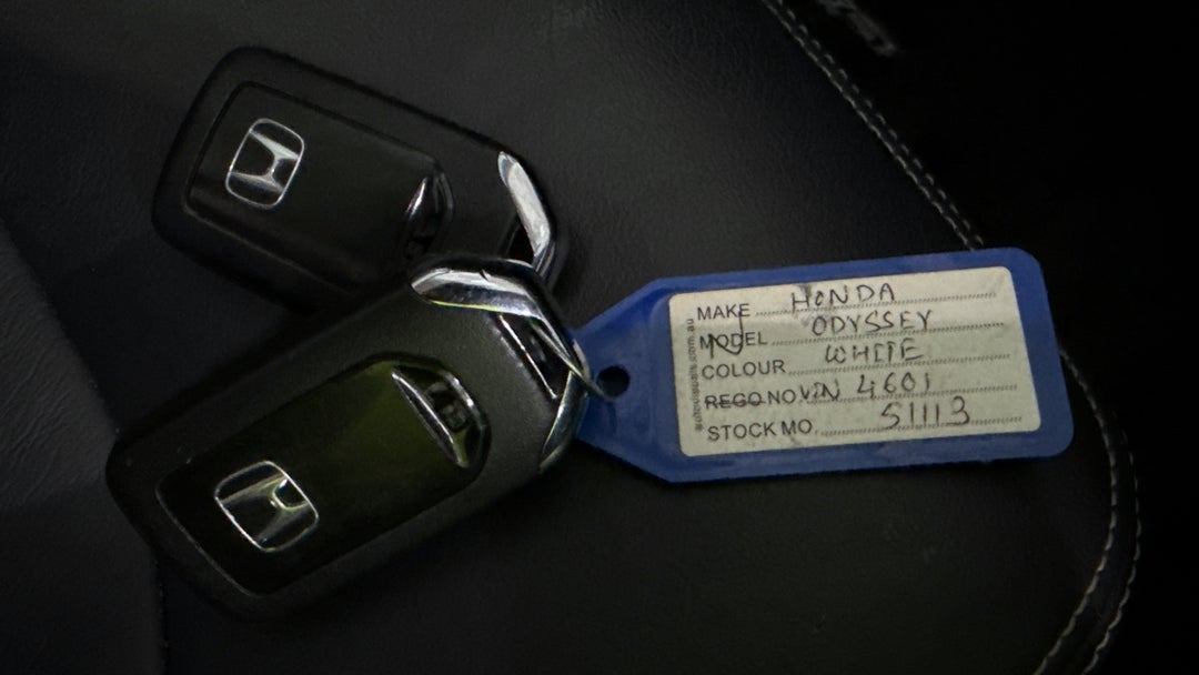 2017 Honda Odyssey Vti-l, Automatic, 106010 km, Key Close-up