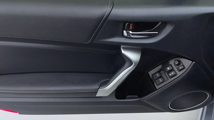 Toyota 86-Driver Side Door Panels Controls