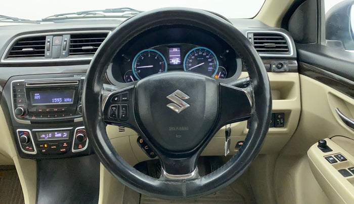 2017 Maruti Ciaz VDI+ SHVS, Diesel, Manual, 85,345 km, Steering Wheel Close Up