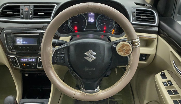 2016 Maruti Ciaz VDI+ SHVS, Diesel, Manual, 1,11,739 km, Steering Wheel Close Up