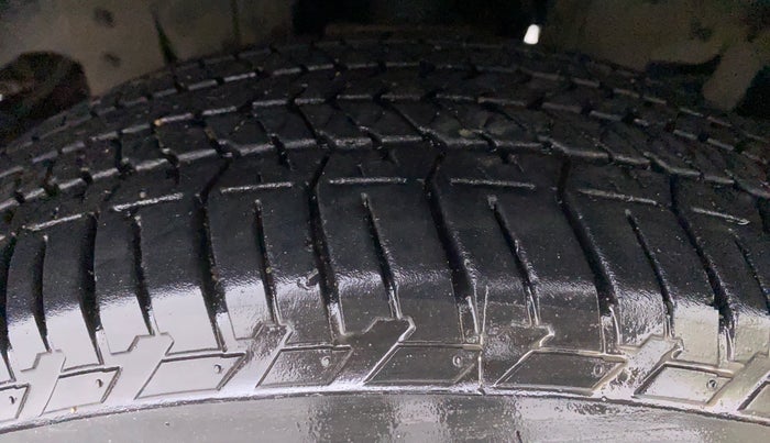 2021 Mahindra Scorpio S11, Diesel, Manual, 44,219 km, Right Front Tyre Tread