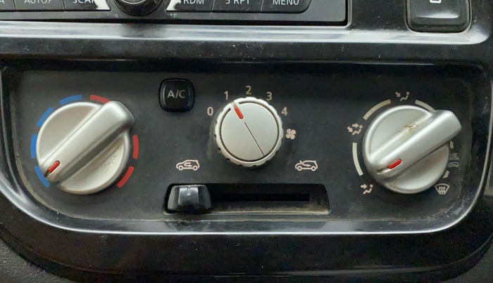 2018 Datsun Redi Go 1.0 T(O) AT, Petrol, Automatic, 66,951 km, AC Unit - Directional switch has minor damage