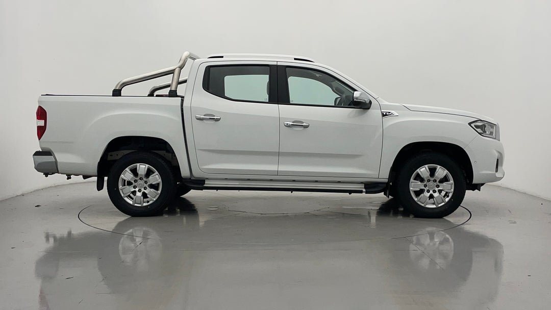 2018 LDV T60 Luxe (4x4), Automatic, 36142 km, Right Side View