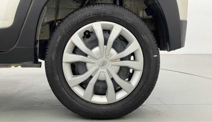 2018 Mahindra KUV 100 NXT K6+ 6 STR, CNG, Manual, 64,737 km, Left Rear Wheel