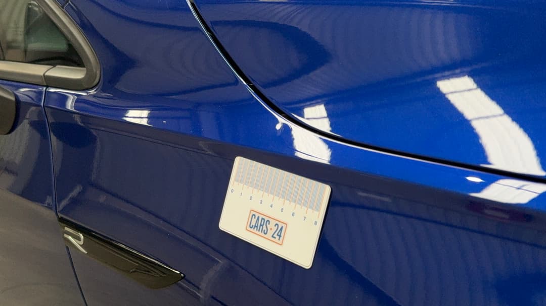 2024 Volkswagen Golf R, Automatic, 17449 km, Quarter Panel Front RHS Guard Dent