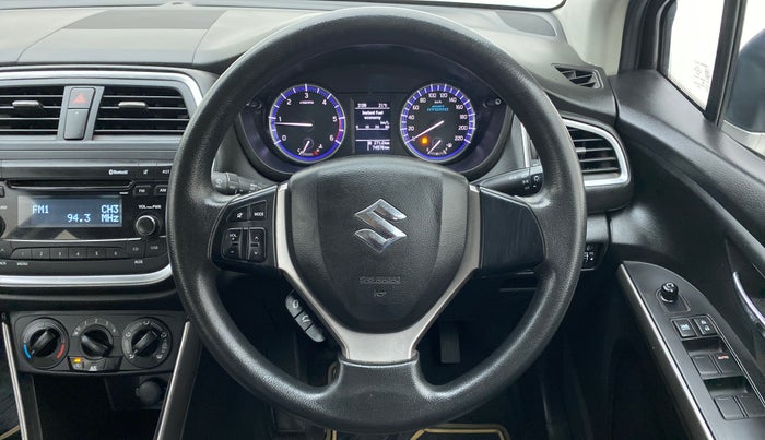 2017 Maruti S Cross DELTA SHVS, Diesel, Manual, 74,941 km, Steering Wheel Close Up