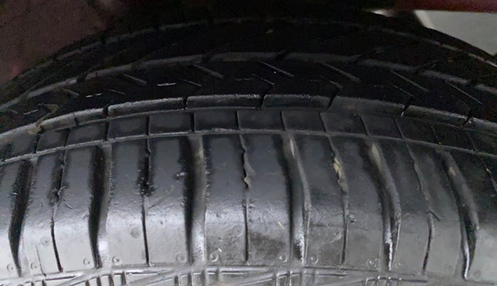 2018 Hyundai Grand i10 magna 1.2 crdi, Diesel, Manual, 8,620 km, Left Rear Tyre Tread