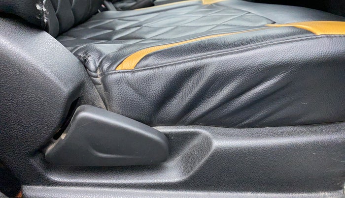 2018 Renault Kwid CLIMBER 1.0, Petrol, Manual, 53,785 km, Driver Side Adjustment Panel