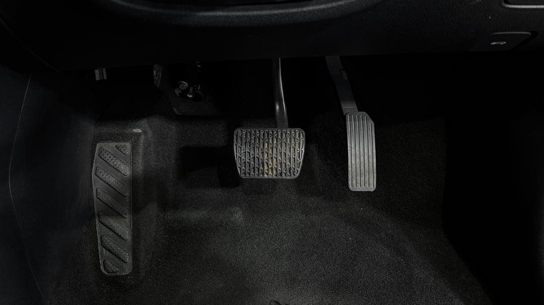 2021 MG HS Core, Automatic, 63470 km, Pedals and Footmat