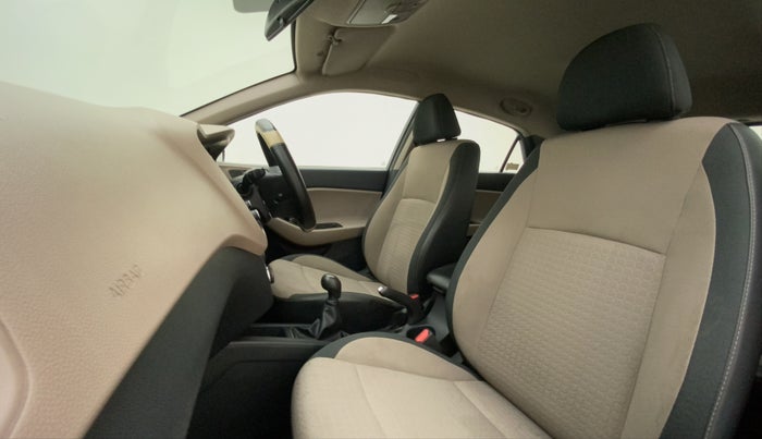 2017 Hyundai Elite i20 ASTA 1.2, Petrol, Manual, 22,526 km, Right Side Front Door Cabin