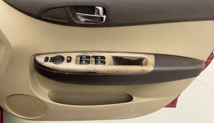 2010 Hyundai i20 SPORTZ 1.2, Petrol, Manual, 74,657 km, Driver Side Door Panels Control