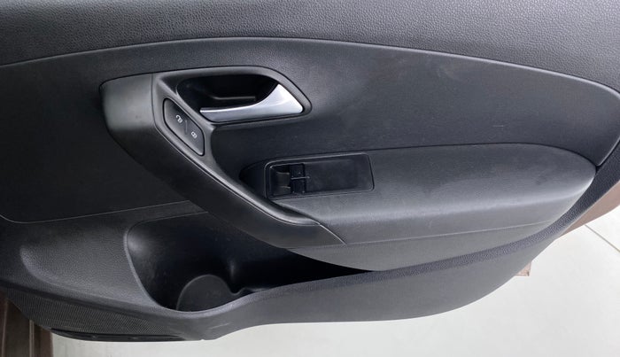2019 Volkswagen Ameo Trendline 1.0, Petrol, Manual, 37,487 km, Driver Side Door Panels Control