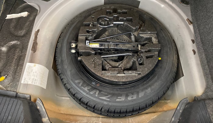 2019 Volkswagen Ameo Trendline 1.0, Petrol, Manual, 37,487 km, Spare Tyre