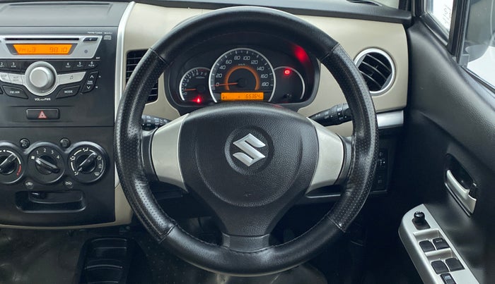 2016 Maruti Wagon R 1.0 VXI, Petrol, Manual, 65,489 km, Steering Wheel Close Up