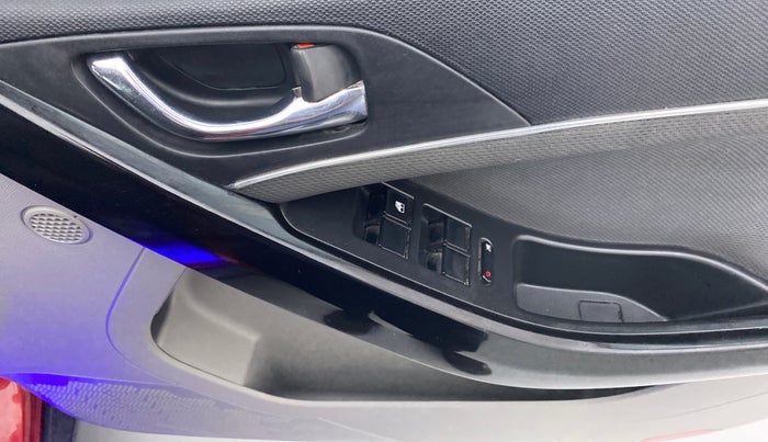 2019 Tata NEXON XZA+ 1.5, Diesel, Automatic, 29,264 km, Driver Side Door Panels Control