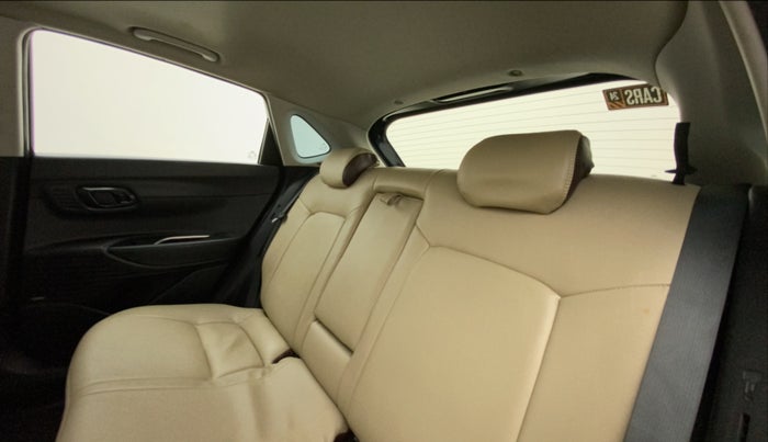 2021 Hyundai NEW I20 ASTA (O) 1.5 CRDI MT, Diesel, Manual, 40,974 km, Right Side Rear Door Cabin