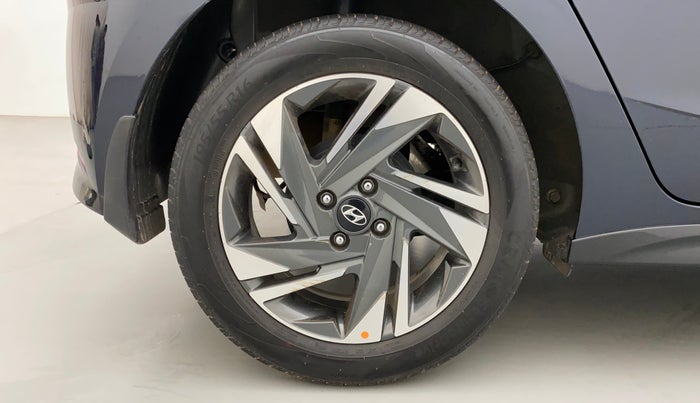 2021 Hyundai NEW I20 ASTA (O) 1.5 CRDI MT, Diesel, Manual, 40,974 km, Right Rear Wheel