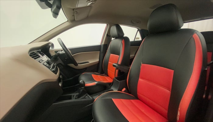 2016 Hyundai Elite i20 SPORTZ 1.2, Petrol, Manual, 53,377 km, Right Side Front Door Cabin