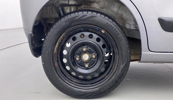 2014 Maruti Wagon R 1.0 VXI, Petrol, Manual, 82,151 km, Right Rear Wheel