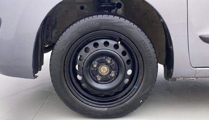 2014 Maruti Wagon R 1.0 VXI, Petrol, Manual, 82,151 km, Left Front Wheel