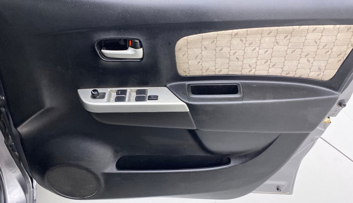 2014 Maruti Wagon R 1.0 VXI, Petrol, Manual, 82,151 km, Driver Side Door Panels Control