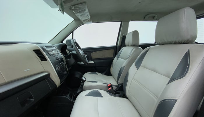 2014 Maruti Wagon R 1.0 VXI, Petrol, Manual, 82,151 km, Right Side Front Door Cabin