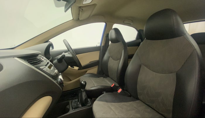2013 Hyundai Eon SPORTZ, Petrol, Manual, 44,297 km, Right Side Front Door Cabin