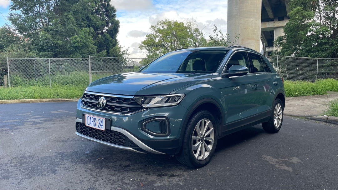 Left Front Diagonal (45- Degree) View