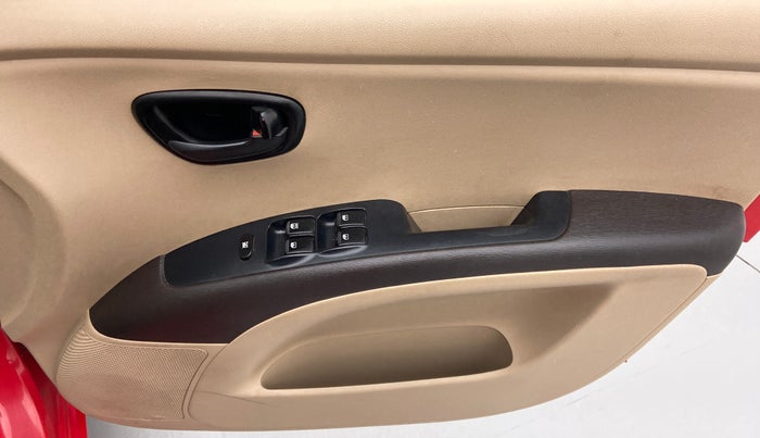 2010 Hyundai i10 MAGNA 1.2, Petrol, Manual, 66,939 km, Driver Side Door Panels Control
