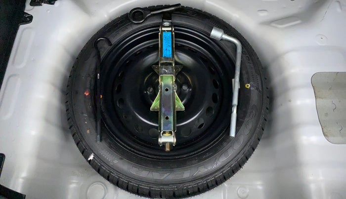2018 Hyundai Grand i10 MAGNA 1.2 KAPPA VTVT, Petrol, Manual, 43,302 km, Spare Tyre