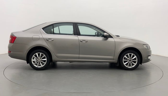 2014 Skoda Octavia AMBITION 2.0 TDI CR AT, Diesel, Automatic, 91,620 km, Right Side