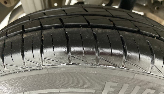 2019 Maruti Alto VXI, Petrol, Manual, 4,237 km, Right Rear Tyre Tread