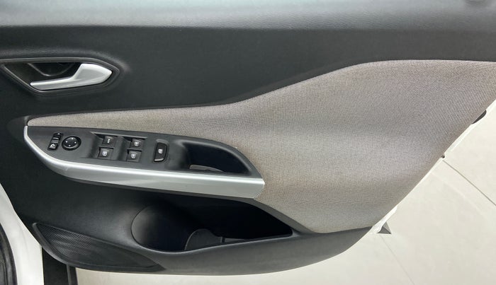 2022 Nissan MAGNITE XL MT, Petrol, Manual, 4,510 km, Driver Side Door Panels Control