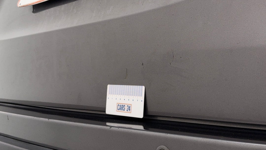 Boot / Tailgate Tailgate Dent