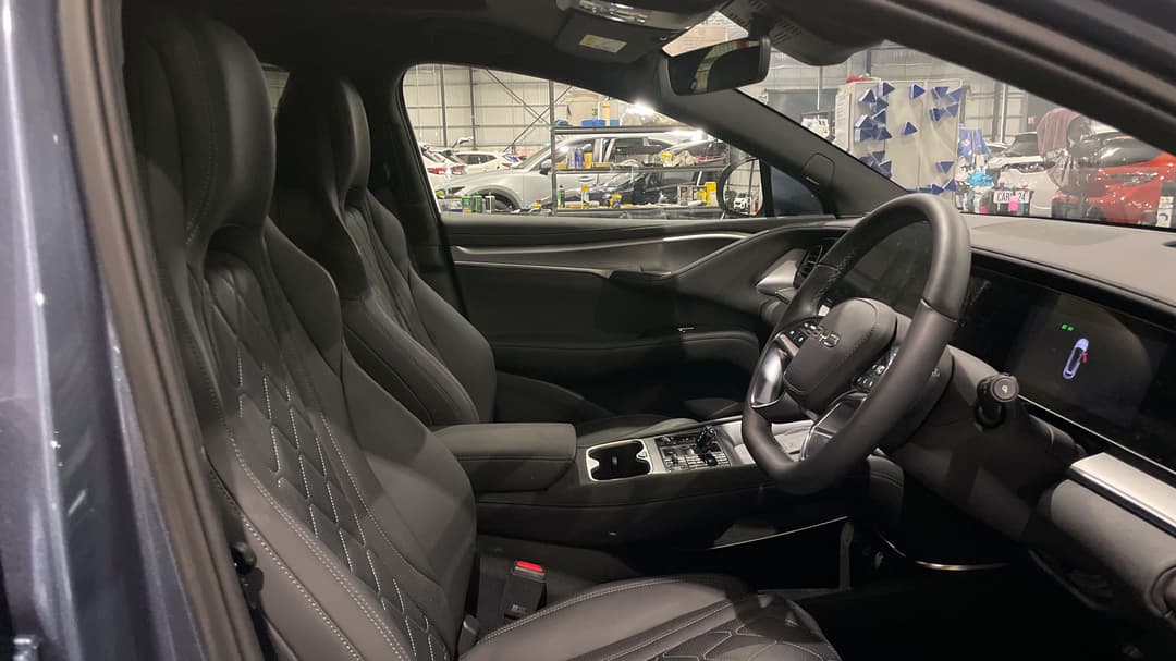 2025 Byd Sealion 7 Premium, Automatic, 6849 km, Right Side Front Door Cabin View