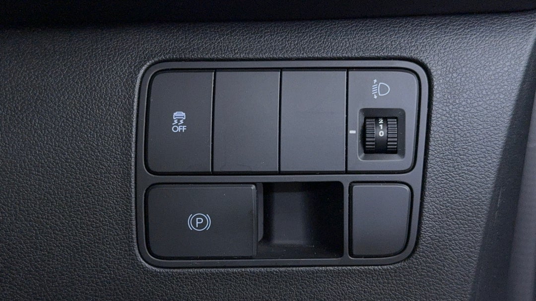 2021 Hyundai Staria Staria, Automatic, 88061 km, Utility Switches/Buttons