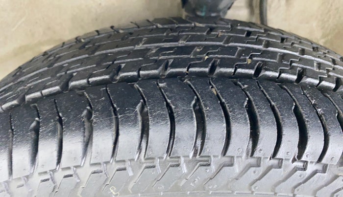 2017 Maruti Alto K10 VXI P, Petrol, Manual, 37,549 km, Left Front Tyre Tread
