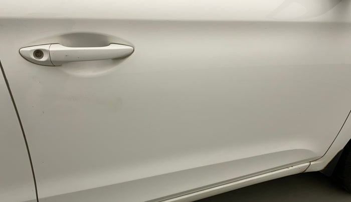 2017 Hyundai Elite i20 SPORTZ 1.2, Petrol, Manual, 68,751 km, Driver-side door - Minor scratches