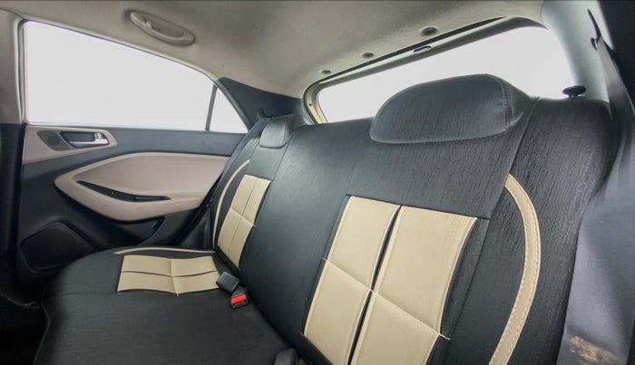 2014 Hyundai Elite i20 SPORTZ 1.2, Petrol, Manual, 68,295 km, Right Side Rear Door Cabin