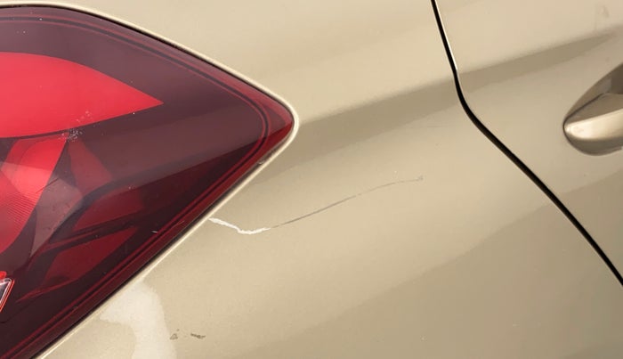 2014 Hyundai Elite i20 SPORTZ 1.2, Petrol, Manual, 68,295 km, Right quarter panel - Minor scratches