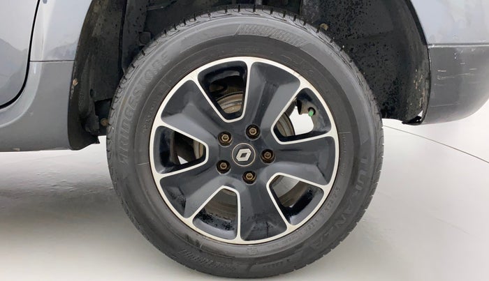 2016 Renault Duster 110 PS RXZ 4X2 AMT DIESEL, Diesel, Automatic, 1,04,450 km, Left Rear Wheel