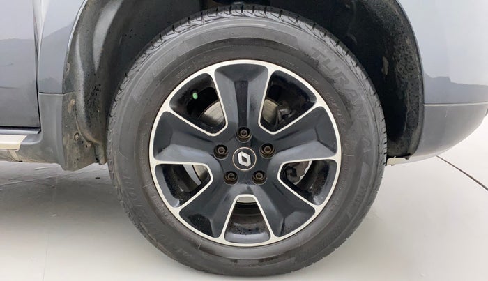 2016 Renault Duster 110 PS RXZ 4X2 AMT DIESEL, Diesel, Automatic, 1,04,450 km, Right Front Wheel